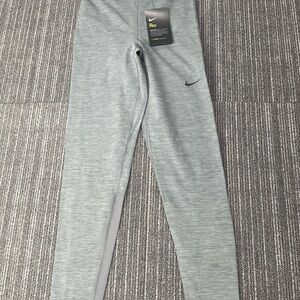 NWT Nike Gray Leggings Soft and Stylish